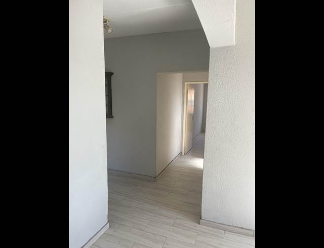 2 BEDROOM APARTMENT RENTED IN MORNINGSIDE