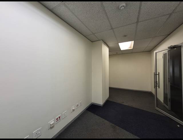 332M² OFFICE TO LET IN ROSEBANK