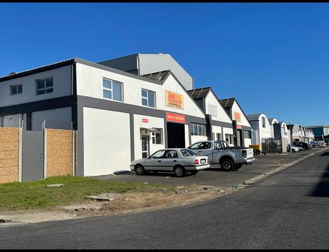885M² WAREHOUSE TO LET IN PAARDEN EILAND