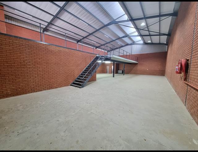 460M² WAREHOUSE TO LET IN ORMONDE