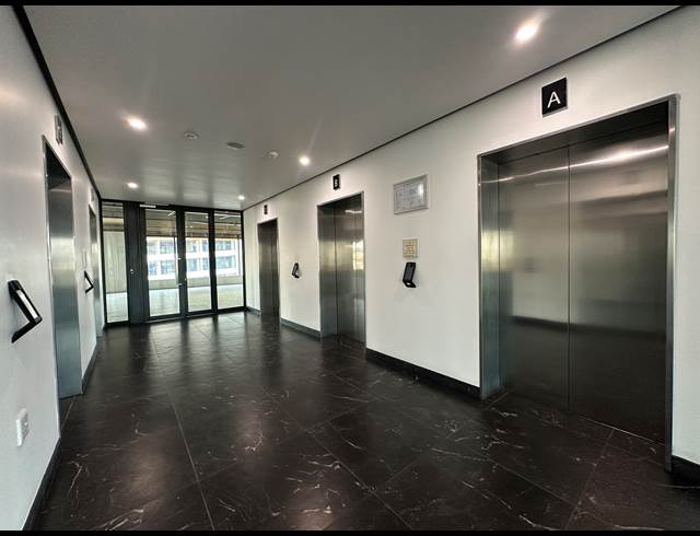 1,236M² OFFICE TO LET IN SANDTON CENTRAL