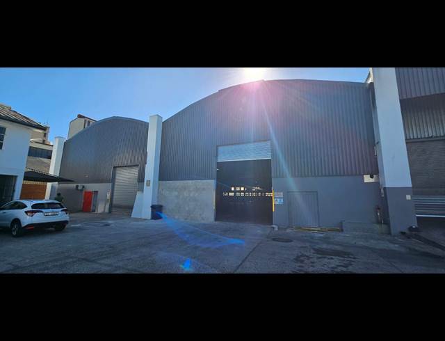 1,474M² WAREHOUSE TO LET IN PAARL CENTRAL