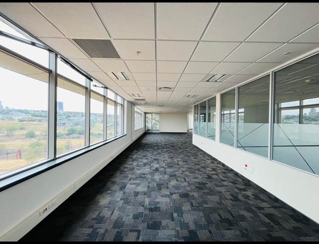 4,435M² OFFICE TO LET IN WATERFALL