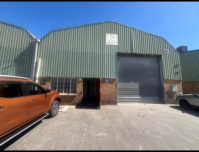 268M² WAREHOUSE TO LET IN PAROW EAST