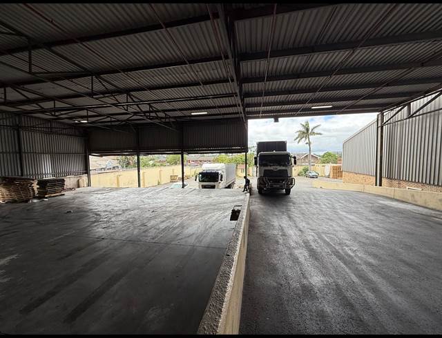 8,000M² WAREHOUSE TO LET IN MOBENI
