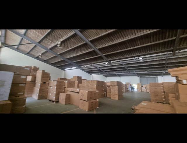 727M² WAREHOUSE TO LET IN AIRPORT INDUSTRIA