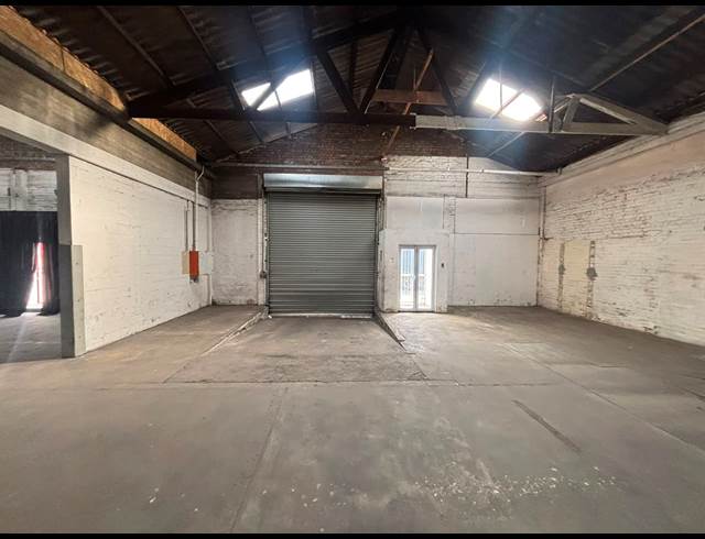 1,550M² WAREHOUSE TO LET IN EPPING INDUSTRIAL