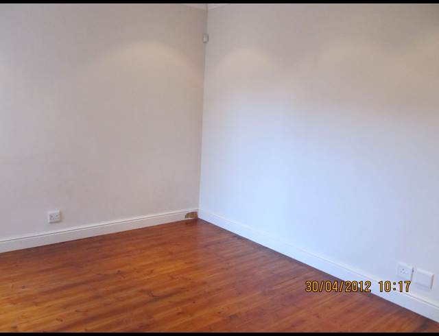 2 bed property to rent in OBSERVATORY
