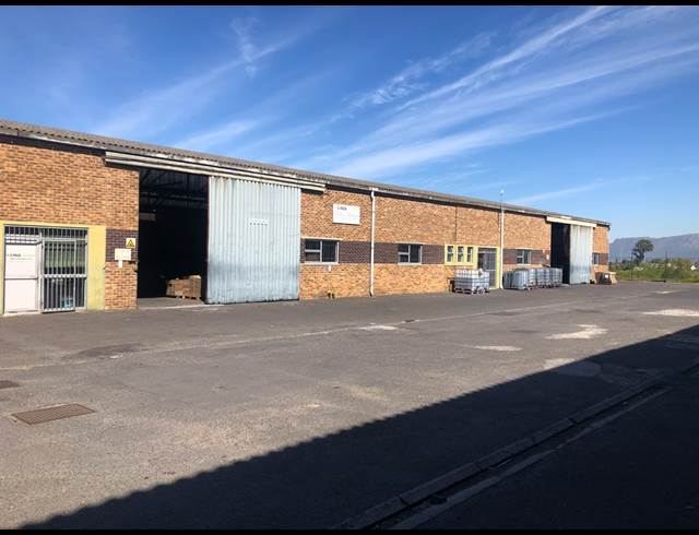 3,075M² WAREHOUSE TO LET IN AIRPORT INDUSTRIA