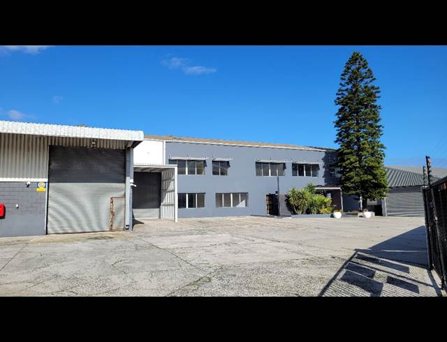 2,770M² WAREHOUSE TO LET IN EPPING INDUSTRIAL