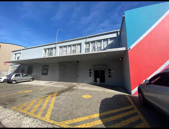 450M² BUSINESS TO LET IN PAARDEN EILAND