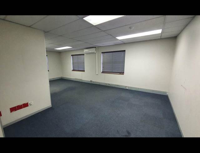 2,741M² OFFICE TO LET IN ELMA PARK