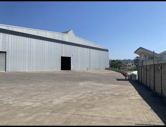 7,000M² WAREHOUSE TO LET IN NEW GERMANY