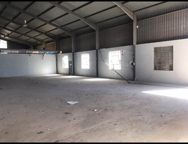 450M² WAREHOUSE TO LET IN POMONA