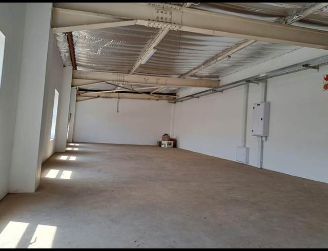 60M² OFFICE TO LET IN PHOENIX INDUSTRIAL