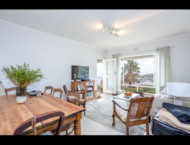 2.5 BEDROOM APARTMENT TO LET IN CAMPS BAY