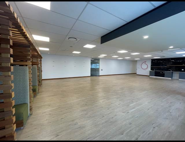 950M² OFFICE TO LET IN CAPE TOWN CITY CENTRE