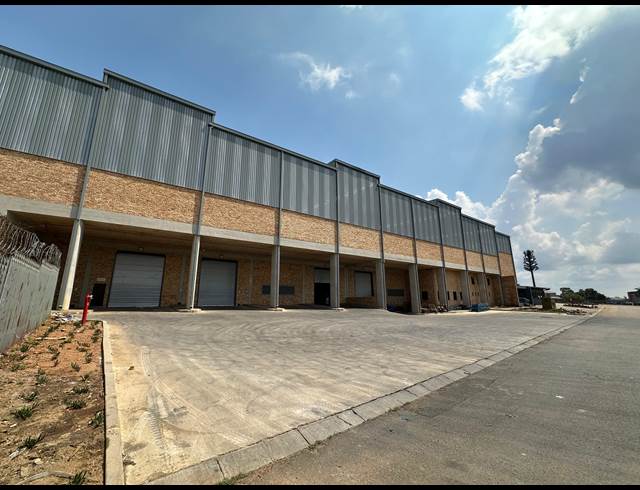 4,824M² WAREHOUSE TO LET IN KYA SANDS