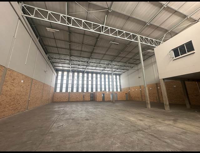 677M² WAREHOUSE TO LET IN LINBRO PARK