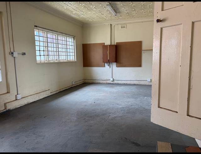 130M² OFFICE TO LET IN WEST TURFFONTEIN