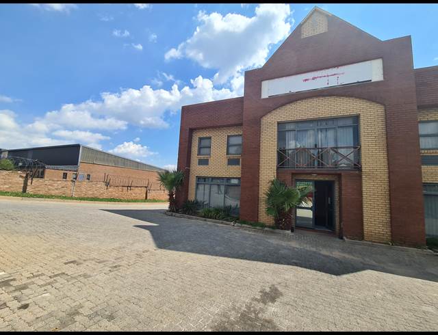 500M² WAREHOUSE TO LET IN ALLANDALE