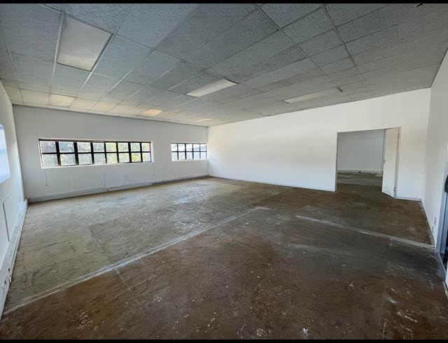 191.30M² BUSINESS CENTRE TO LET IN LAKEFIELD