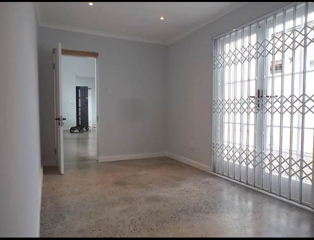 2 bed property to rent in OBSERVATORY