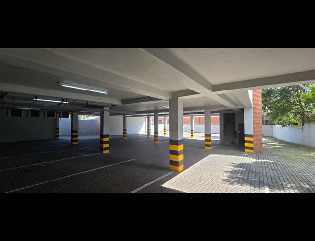 699M² OFFICE TO LET IN NELSPRUIT EXT 1