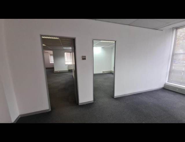 BUSINESS PROPERTY TO RENT IN FAERIE GLEN