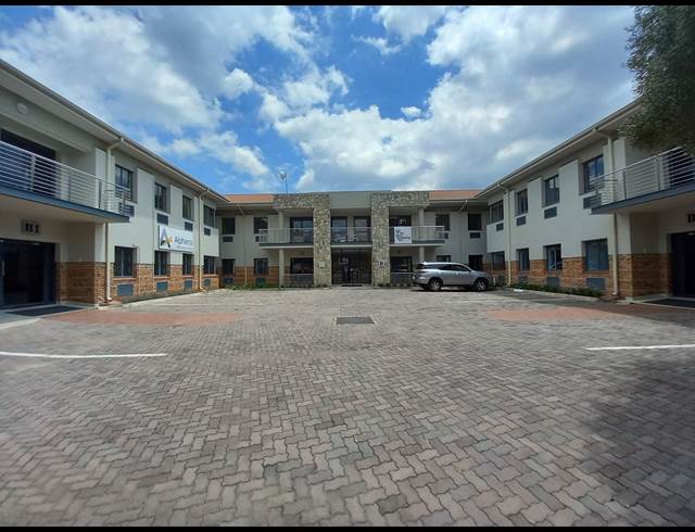 245M² OFFICE TO LET IN BRYANSTON