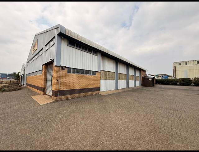 1,950M² WAREHOUSE TO LET IN BENONI CENTRAL