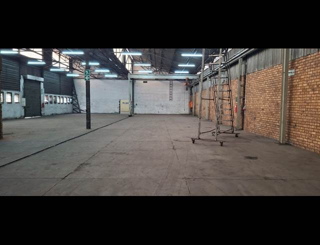 1,000M² BUILDING TO LET IN BENONI SOUTH