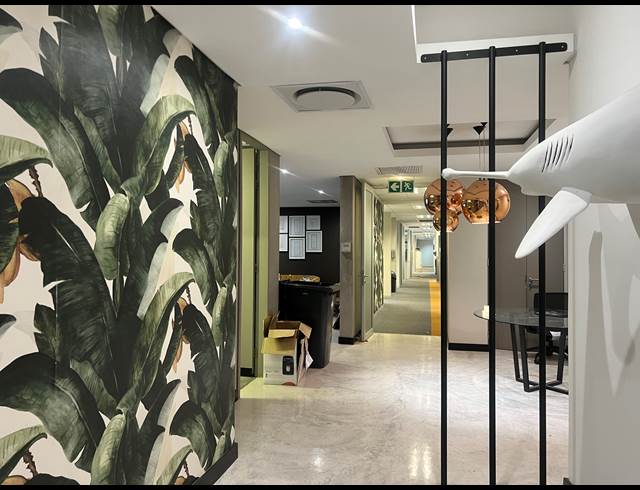 1,081M² OFFICE TO LET IN HYDE PARK
