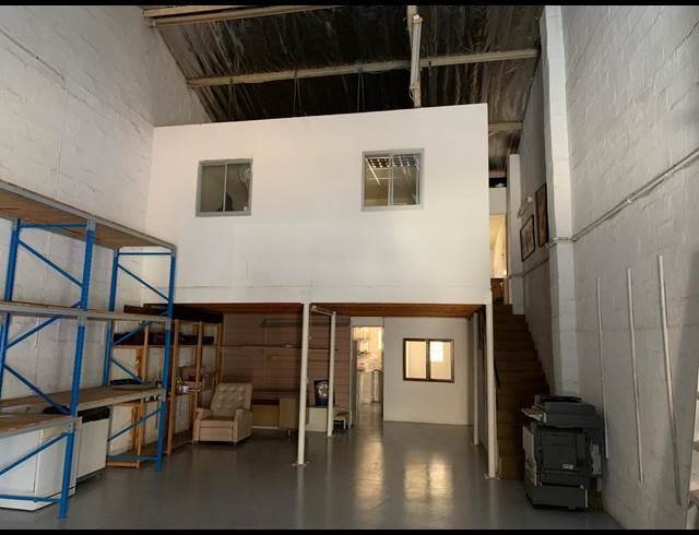 150M² WAREHOUSE TO LET IN GLEN ANIL