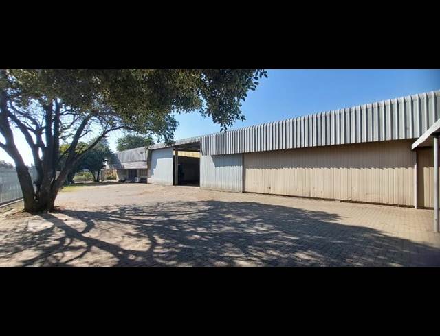 INDUSTRIAL PROPERTY TO RENT IN ROSSLYN