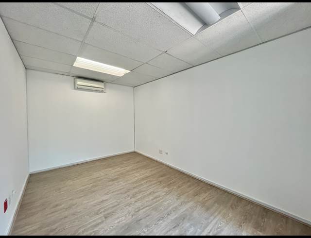 529M² OFFICE TO LET IN BRYANSTON