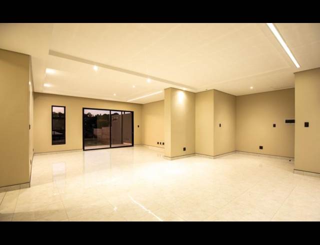 3 BEDROOM PROPERTY TO RENT IN WATERKLOOF RIDGE