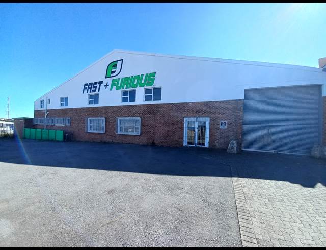 1,304M² WAREHOUSE TO LET IN WOODBROOK