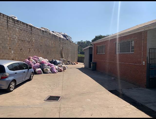 411M² MINI FACTORY TO LET IN LOTUSVILLE