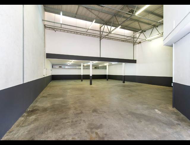 317M² WAREHOUSE TO LET IN ALLANDALE