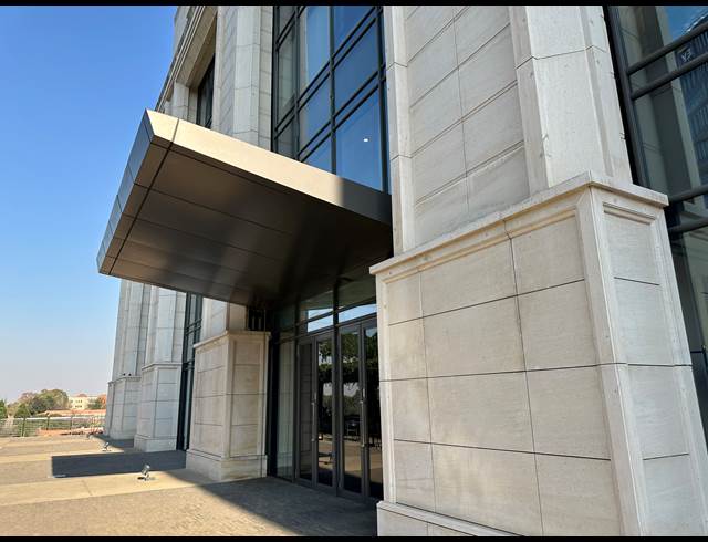 1,816M² OFFICE TO LET IN SANDTON CENTRAL