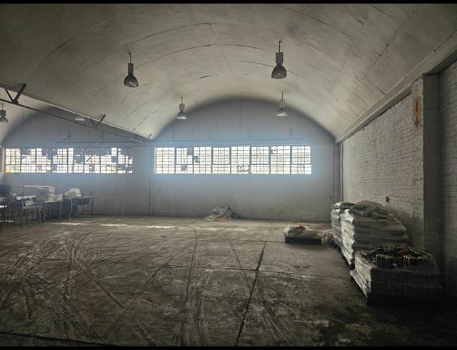 750M² WAREHOUSE TO LET IN INDUSTRIA WEST