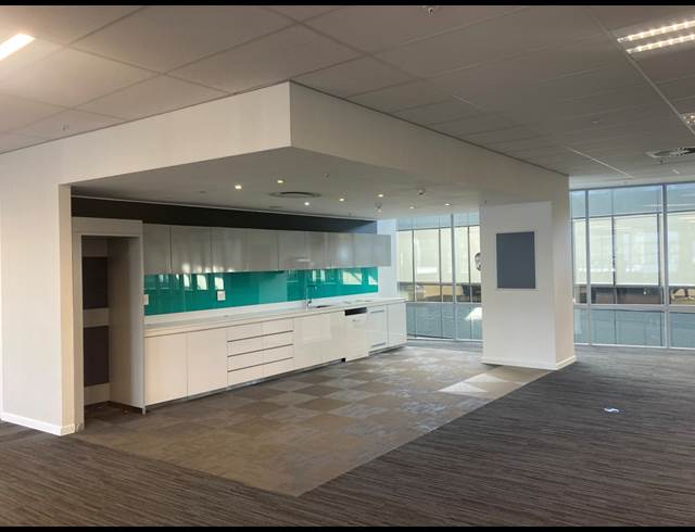 2,985.90M² OFFICE TO LET IN SANDTON CENTRAL