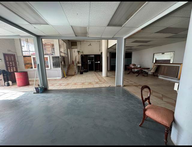 1,850M² WAREHOUSE TO LET IN BOOYSENS RESERVE