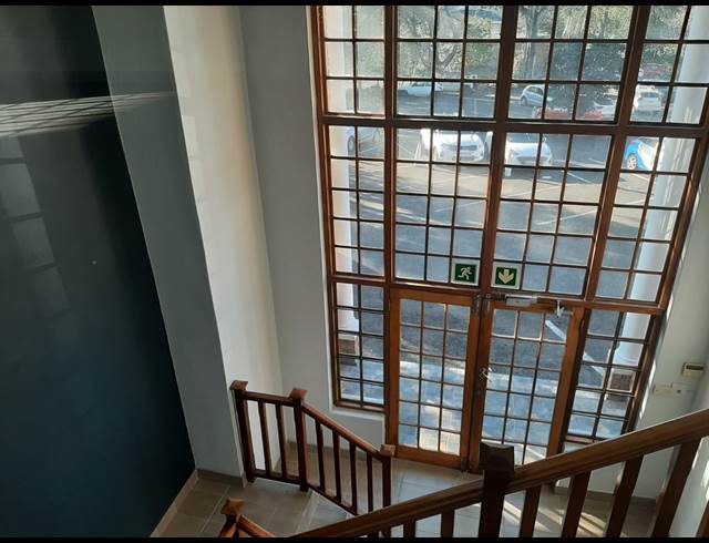 114M² OFFICE TO LET IN HILLCREST CENTRAL