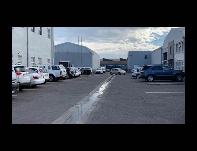 330M² WAREHOUSE TO LET IN PAARDEN EILAND