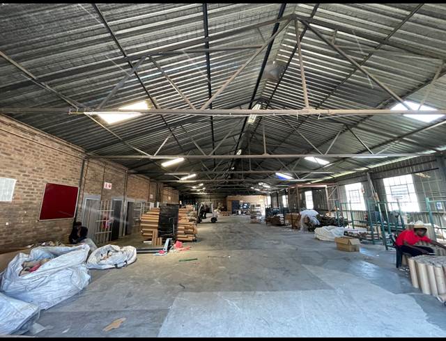 864M² FACTORY TO LET IN BOKSBURG EAST