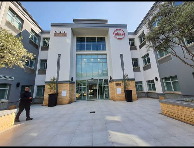 432M² OFFICE TO LET IN HILLCREST