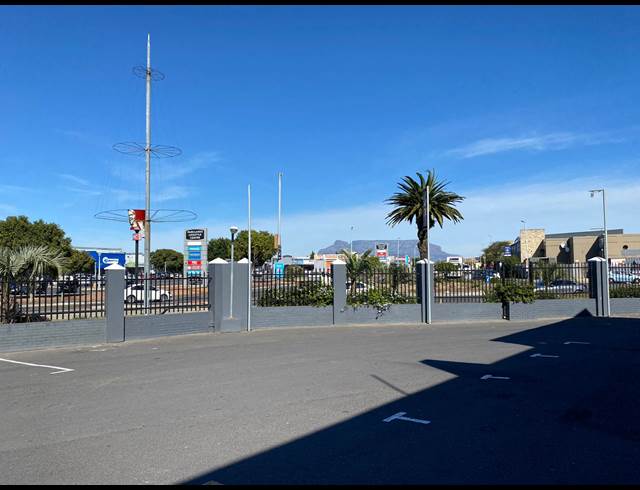 181M² RETAIL TO LET IN PARKLANDS