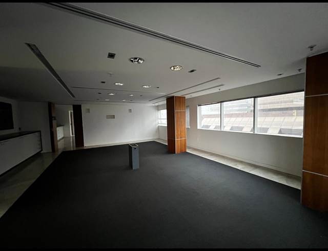 1,010M² OFFICE TO LET IN CAPE TOWN CITY CENTRE